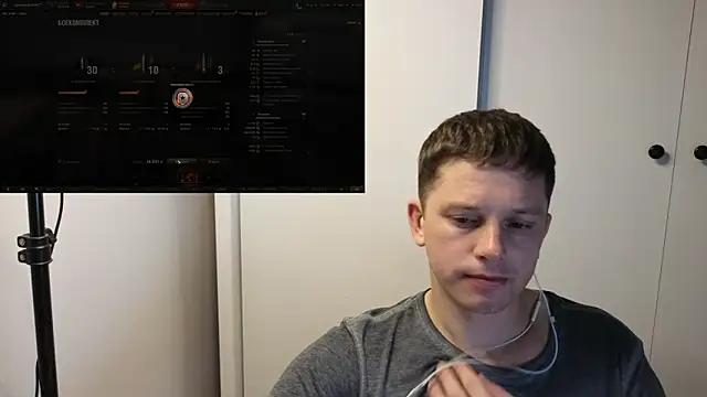 Snapshot of BigL0ve chatting on October 17, 4:09 pm BigL0ve online show from October 17, 4:09 pm