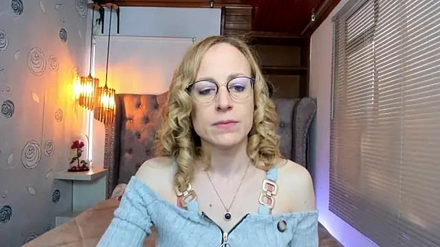 Snapshot of SammySanders chatting on January 25, 12:16 pm SammySanders online show from January 25, 12:16 pm