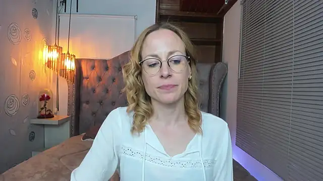 Snapshot of SammySanders chatting on March 11, 11:26 pm SammySanders online show from March 11, 11:26 pm