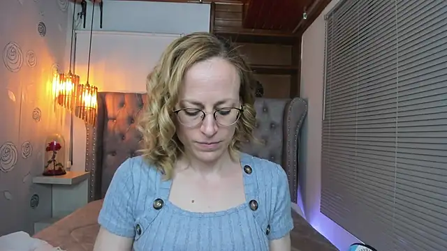 Snapshot of SammySanders chatting on March 12, 11:12 pm SammySanders online show from March 12, 11:12 pm