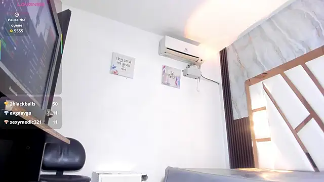 Snapshot of lola_hornei chatting on September 28, 12:27 am lola hornei online show from September 28, 12:27 am