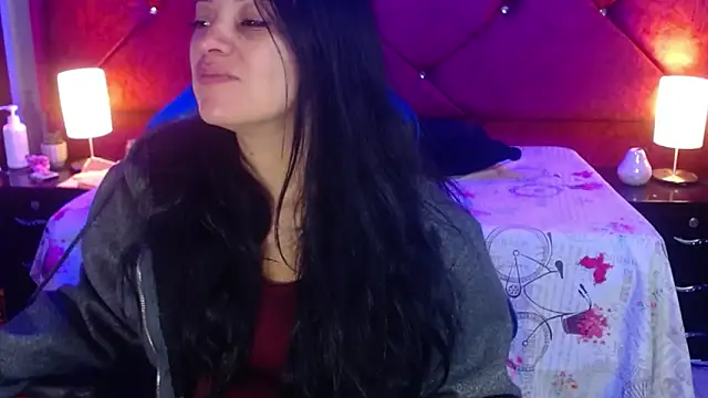 Julietacollins06 online show from April 29, 1:15 pm