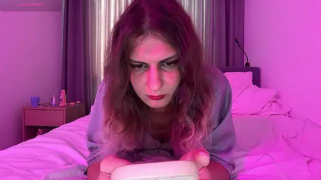 Alice Pinkhead online show from March 6, 9:17 am