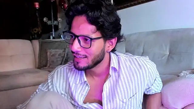 Snapshot of Nicholasrodrii chatting on January 29, 9:39 pm Nicholasrodrii online show from January 29, 9:39 pm