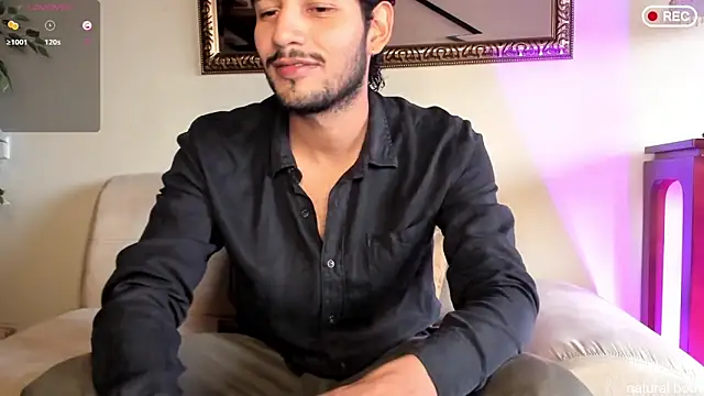 Snapshot of Nicholasrodrii chatting on November 27, 7:16 pm Nicholasrodrii online show from November 27, 7:16 pm