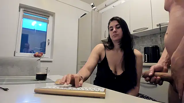 cuplu29 online show from June 1, 2:35 am