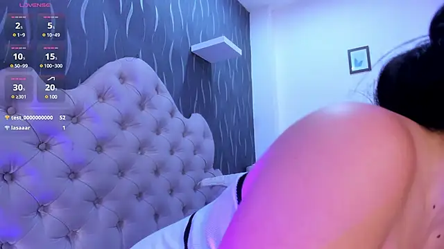 brianaGuzman online show from February 28, 4:42 pm