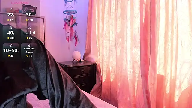 brianaGuzman online show from November 8, 4:51 pm