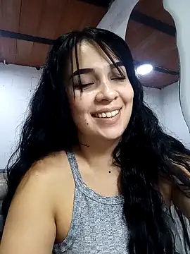 brianaGuzman online show from November 20, 12:22 am