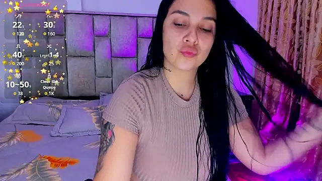 Snapshot of brianaGuzman chatting on July 2, 4:24 pm brianaGuzman online show from July 2, 4:24 pm