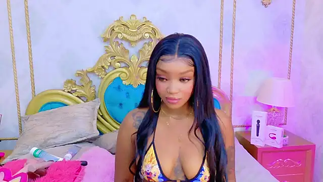 SalomeRestrepo online show from October 24, 4:31 am