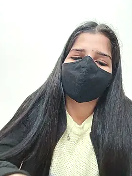 Snapshot of aaliya_bhattt chatting on December 31, 5:40 pm aaliya bhattt online show from December 31, 5:40 pm