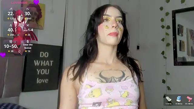 katt  black   online show from July 10, 8:11 pm