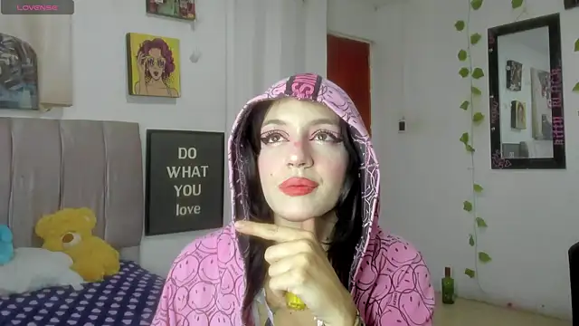 katt  black   online show from July 11, 8:33 pm