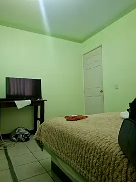 Snapshot of Piter1022 chatting on October 6, 10:29 pm Piter1022 online show from October 6, 10:29 pm