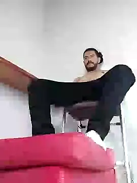 AndresSmith   online show from December 14, 9:45 pm