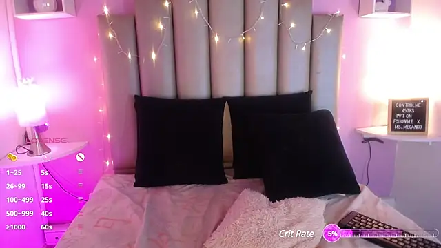 Snapshot of MeghanBurn chatting on February 28, 3:37 pm MeghanBurn online show from February 28, 3:37 pm