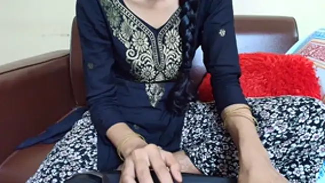 Srabontii online show from November 2, 6:21 pm