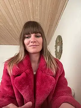 Milla  one online show from February 3, 12:57 pm