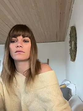 Milla  one online show from February 6, 9:32 am