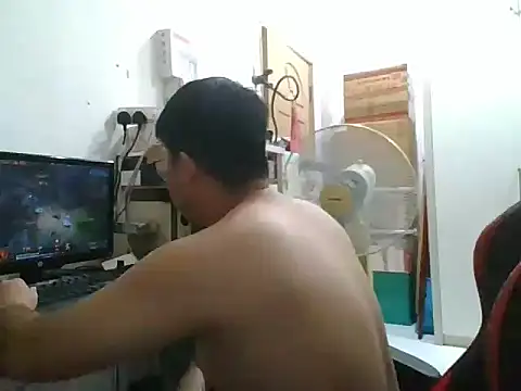 Snapshot of shyboymasturbation chatting on January 26, 1:15 pm shyboymasturbation online show from January 26, 1:15 pm