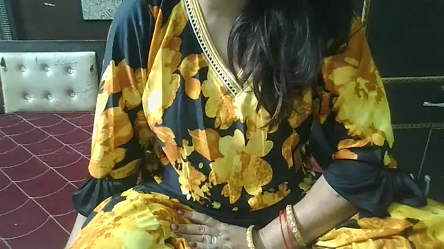 Snapshot of couplesuni chatting on October 29, 2:47 am couplesuni online show from October 29, 2:47 am