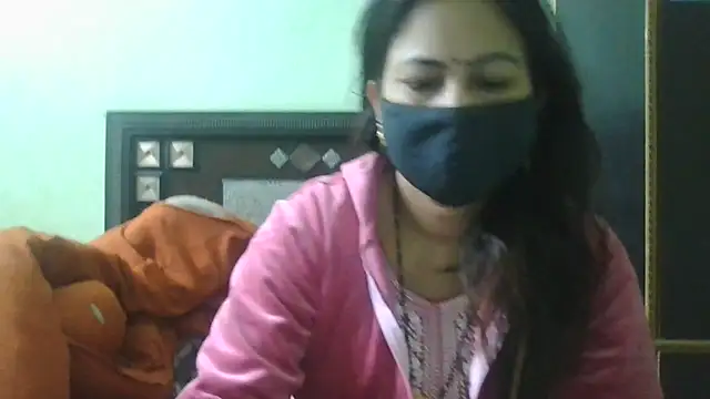 Snapshot of couplesuni chatting on November 28, 3:09 am couplesuni online show from November 28, 3:09 am