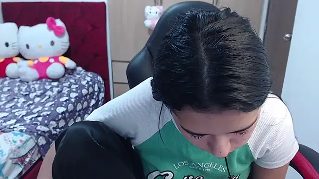 kayla k18 online show from February 19, 11:56 pm