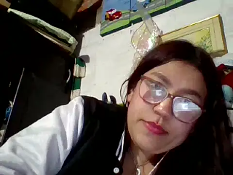 Snapshot of dafne19_ chatting on January 7, 3:46 am dafne19 online show from January 7, 3:46 am