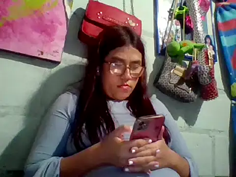Snapshot of dafne19_ chatting on January 13, 6:49 am dafne19 online show from January 13, 6:49 am
