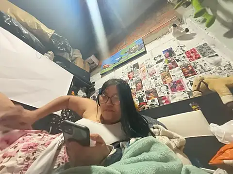 Snapshot of dafne19_ chatting on June 24, 3:05 am dafne19 online show from June 24, 3:05 am