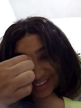 Snapshot of ambarlennoix chatting on December 12, 9:40 am ambarlennoix online show from December 12, 9:40 am