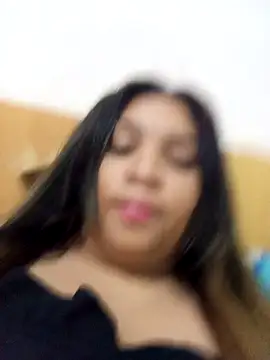 Snapshot of ambarlennoix chatting on January 12, 4:31 am ambarlennoix online show from January 12, 4:31 am