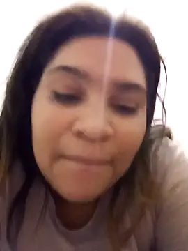 Snapshot of ambarlennoix chatting on January 25, 11:55 am ambarlennoix online show from January 25, 11:55 am