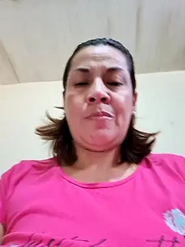 Snapshot of Zaralu_ chatting on May 21, 6:37 pm Zaralu online show from May 21, 6:37 pm