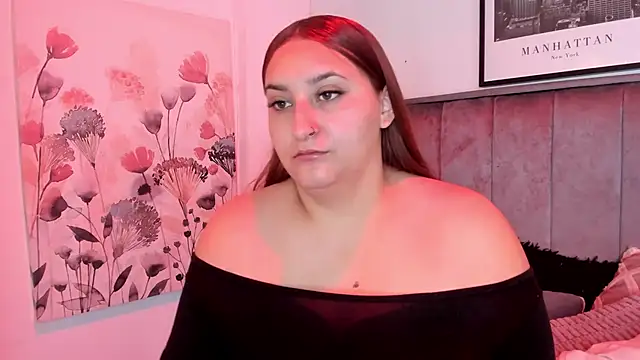 Alaia Cute online show from January 9, 2:36 am