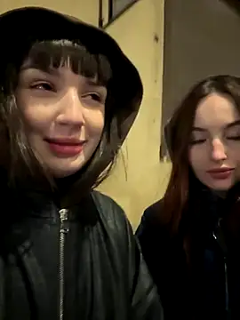 Snapshot of Sophie_Avory chatting on December 5, 4:31 am Sophie Avory online show from December 5, 4:31 am