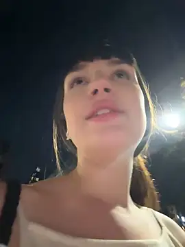 Snapshot of Sophie_Avory chatting on December 18, 12:40 pm Sophie Avory online show from December 18, 12:40 pm