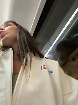 Snapshot of Sophie_Avory chatting on October 15, 6:19 pm Sophie Avory online show from October 15, 6:19 pm