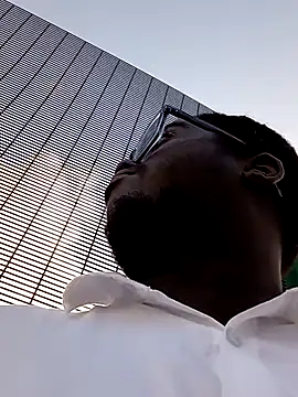 Snapshot of Jeanlaurent972 chatting on November 6, 8:54 pm Jeanlaurent972 online show from November 6, 8:54 pm