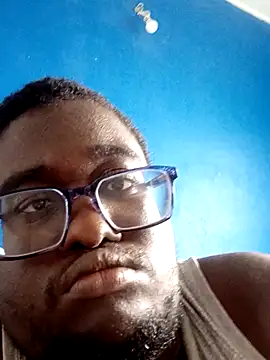 Snapshot of Jeanlaurent972 chatting on November 8, 3:23 pm Jeanlaurent972 online show from November 8, 3:23 pm