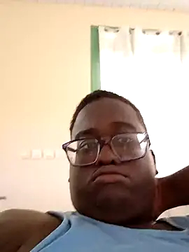 Snapshot of Jeanlaurent972 chatting on February 21, 2:07 pm Jeanlaurent972 online show from February 21, 2:07 pm