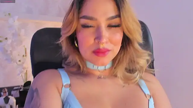 CyntiaAdams online show from January 30, 9:14 pm