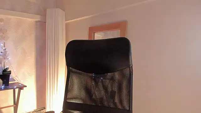 CyntiaAdams online show from March 5, 11:49 am