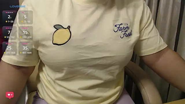 Snapshot of Alexandra007 chatting on November 30, 7:40 pm Alexandra007 online show from November 30, 7:40 pm