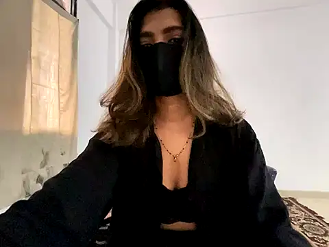 MaYaa  11 online show from December 4, 1:58 am