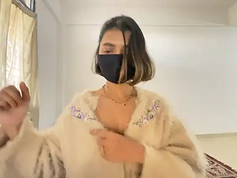 MaYaa  11 online show from January 3, 11:03 am