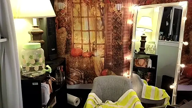 Snapshot of cunty_tranny_lydia chatting on December 14, 5:29 am cunty tranny lydia online show from December 14, 5:29 am