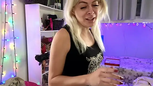 Snapshot of cunty_tranny_lydia chatting on January 7, 4:50 am cunty tranny lydia online show from January 7, 4:50 am