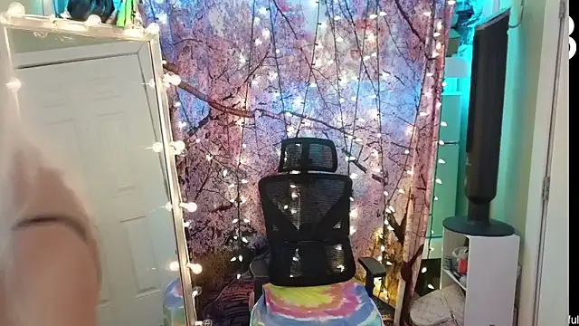 cunty tranny lydia online show from June 15, 4:58 am